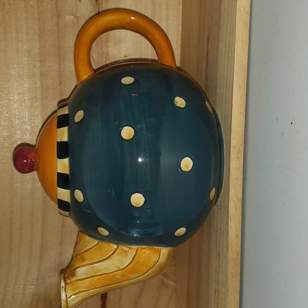 Sakura Tea Pot - Picture 2 of 5
